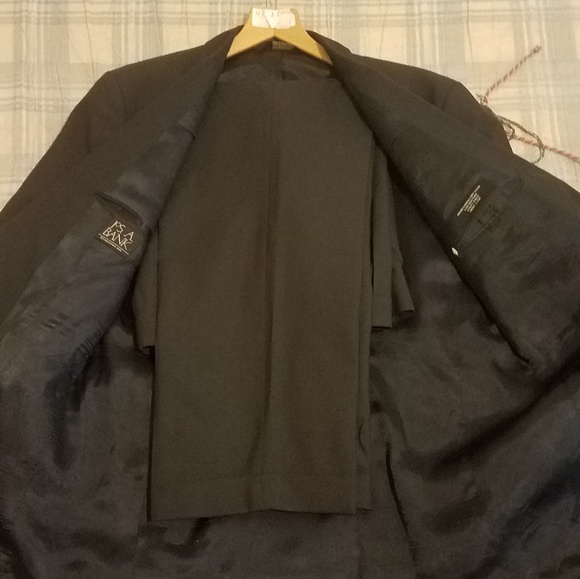Jos A Bank mens suit - Picture 4 of 4